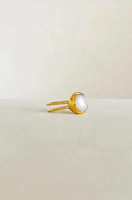 Single Pearl Ring